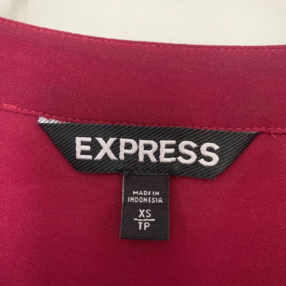 Express Burgandy Work Top - Picture 3 of 3